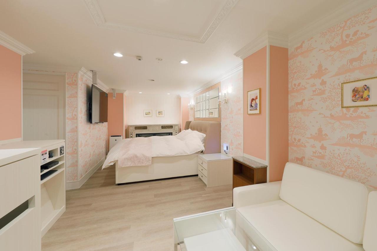 ホテルバースデーきよす店 Hotel Birthday Kiyosu Exteriér fotografie